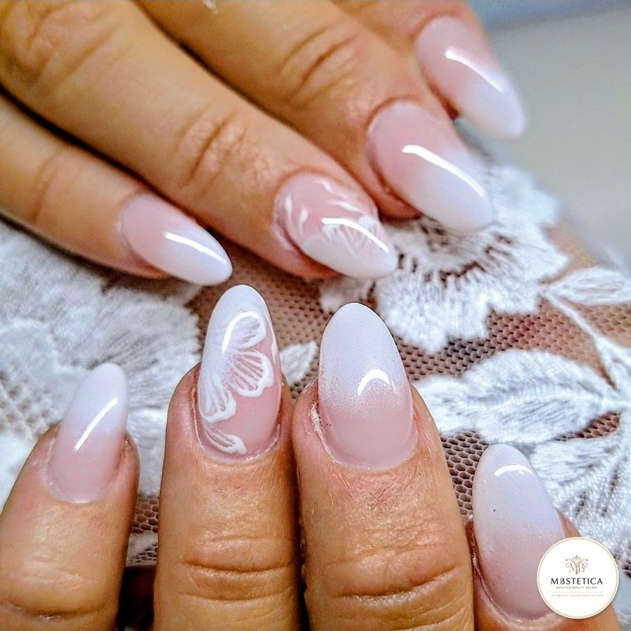 Nail art a mano libera Genova